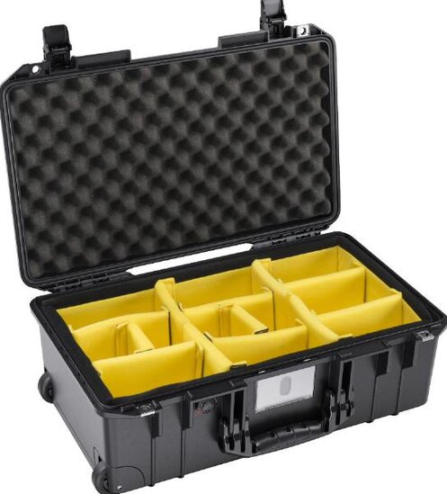 Pelican_1535_Air_Carry_On_Case_With_Padded_Divider-preview